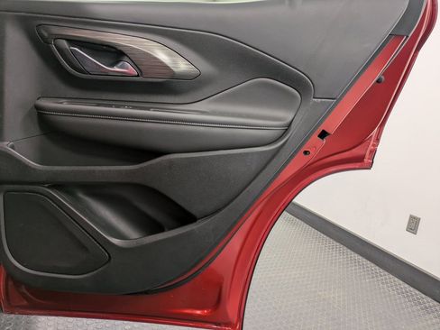 Used 2023 GMC Terrain SLE w/ Driver Convenience Package image 25