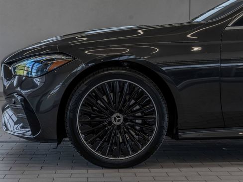 Used 2026 Mercedes-Benz CLE 300 4MATIC Cabriolet image 4