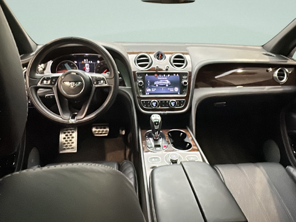 Used 2018 Bentley Bentayga Activity AWD/4WD image 25