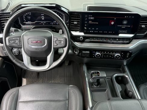 Used 2024 GMC Sierra 1500 SLT AWD/4WD image 11