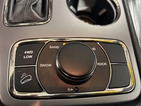 Used 2020 Jeep Grand Cherokee Limited X image 20