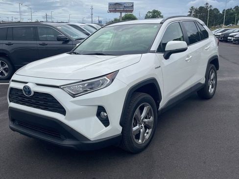 Used 2021 Toyota RAV4 XLE Premium AWD/4WD image 1