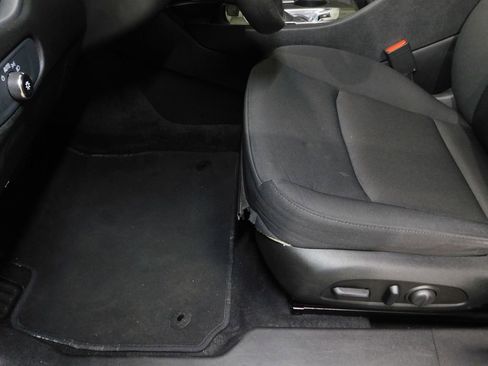 Used 2023 Chevrolet Malibu LT FWD image 27