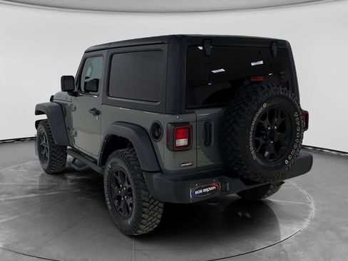 Used 2022 Jeep Wrangler Sport AWD/4WD image 5