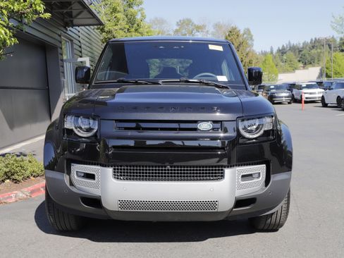 Certified 2025 Land Rover Defender 110 S AWD/4WD image 4