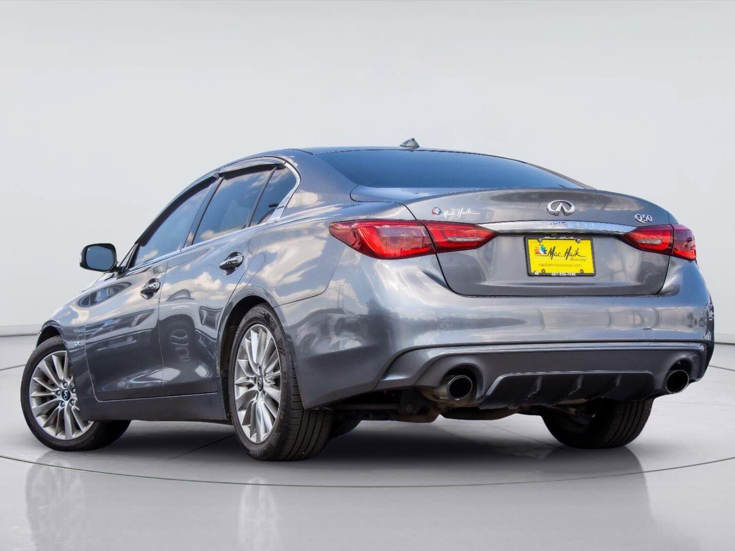 Used 2020 INFINITI Q50 Luxe RWD image 3