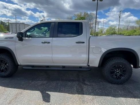 New 2026 Chevrolet Silverado 1500 ZR2 w/ LPO, Dark Essentials Package AWD/4WD image 7