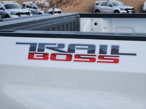 Used 2022 Chevrolet Silverado 1500 LT Trail Boss image 25