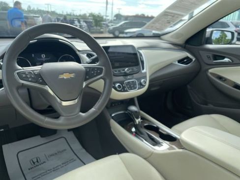 Used 2024 Chevrolet Malibu LT FWD image 18