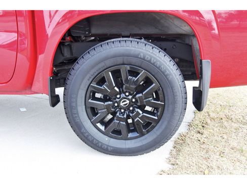 Used 2022 Nissan Frontier SV w/ Technology Package image 30