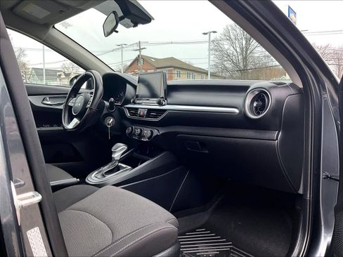 Used 2023 Kia Forte LXS image 14