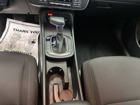 Used 2025 Hyundai Kona SEL image 17