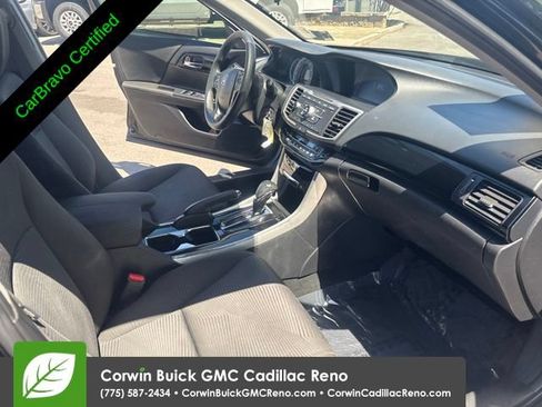 Used 2017 Honda Accord LX image 31