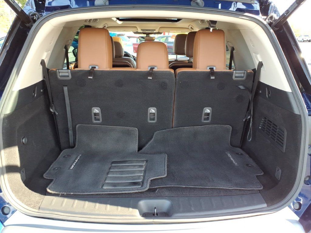 Certified 2023 Nissan Pathfinder Platinum AWD/4WD image 15