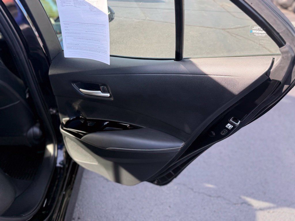 Used 2019 Toyota Corolla XSE FWD image 17