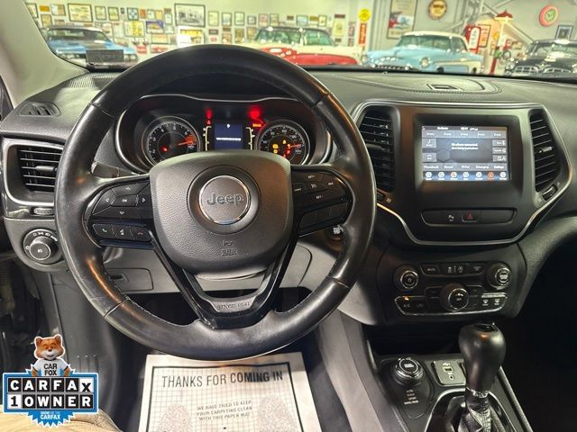 Used 2019 Jeep Cherokee Latitude Plus AWD/4WD image 20