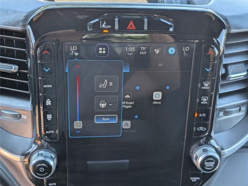Used 2024 RAM 2500 Big Horn w/ Safety Group AWD/4WD image 30