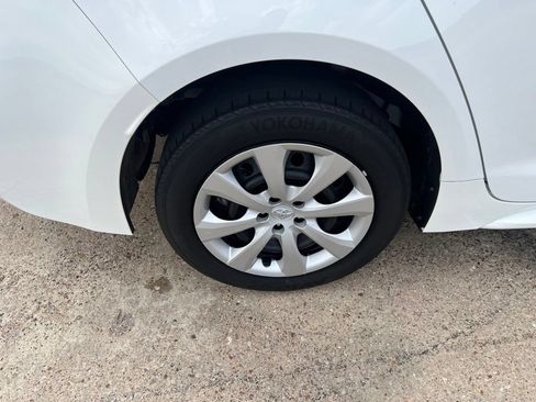 Used 2023 Toyota Corolla LE FWD image 14