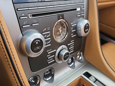 Used 2012 Aston Martin Virage Volante image 16