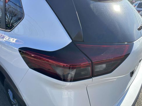 Used 2025 Nissan Rogue S image 9