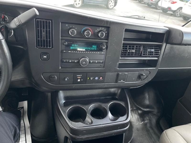Used 2020 Chevrolet Express 3500 w/ Driver Convenience Package RWD image 22