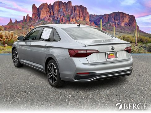 Used 2022 Volkswagen Jetta Sport w/ IQ.Drive Package image 4
