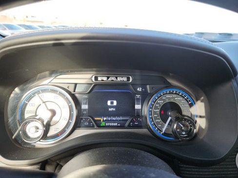 Used 2021 RAM 1500 Limited w/ Bed Utility Group image 10