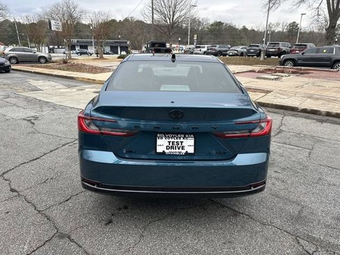 Used 2026 Toyota Camry XLE image 7