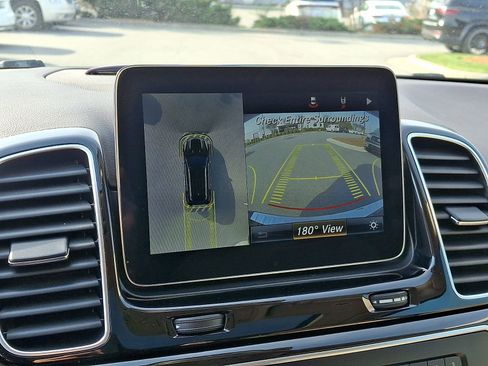 Certified 2019 Mercedes-Benz GLE 400 4MATIC image 19