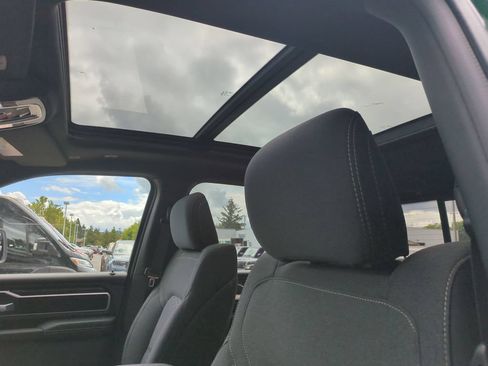 New 2026 RAM 1500 4x4 Crew Cab image 28