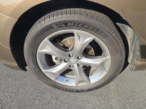 Used 2011 Toyota Venza w/ Convenience Pkg FWD image 4