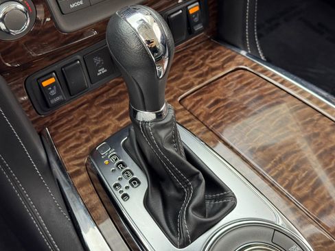 Used 2020 Nissan Armada SL w/ Premium Package image 31