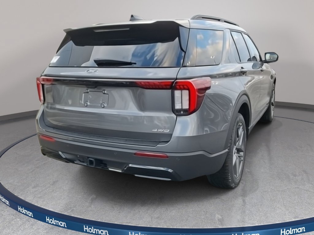New 2026 Ford Explorer ST-Line w/ ST-Line Street Pack AWD/4WD image 4