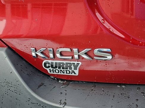 Used 2020 Nissan Kicks SV image 29