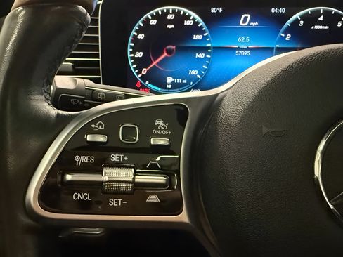 Used 2022 Mercedes-Benz GLS 450 4MATIC image 19