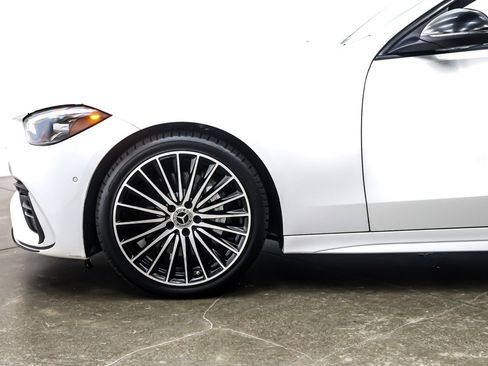 Used 2023 Mercedes-Benz C 300 Sedan image 11