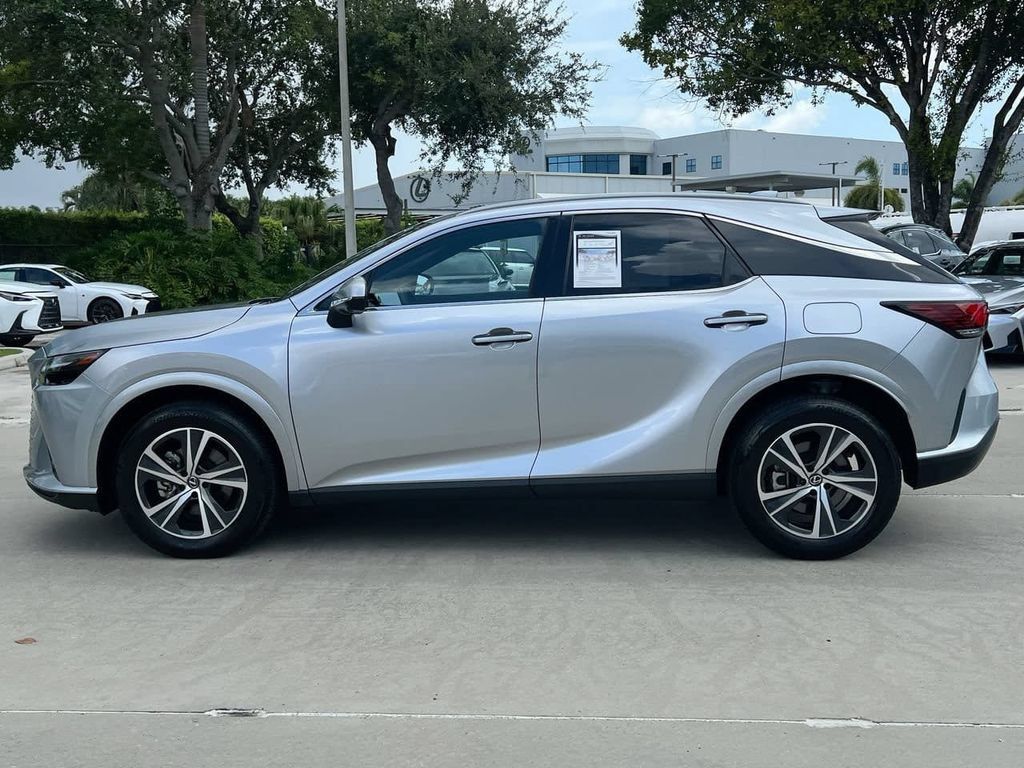 Certified 2025 Lexus RX 350 Premium w/ Accessory Package (Z1) FWD image 4