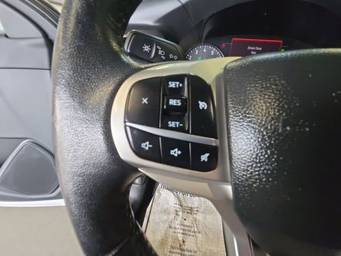 Used 2023 Ford Explorer XLT w/ Equipment Group 202A AWD/4WD image 20