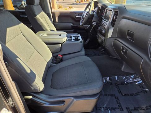 Used 2021 Chevrolet Silverado 1500 Custom Trail Boss w/ Midnight Edition image 15