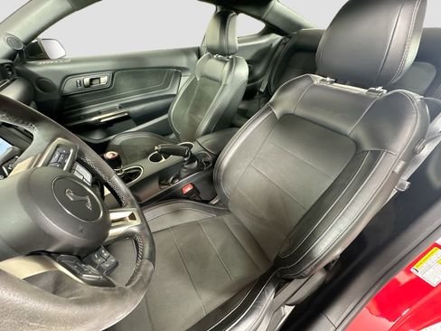 Used 2018 Ford Mustang Shelby GT350 w/ Convenience Package image 21