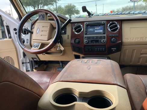 Used 2011 Ford F250 King Ranch w/ FX4 Off Road Pkg image 31