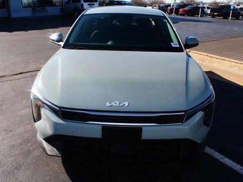 Used 2025 Kia K4 LXS 4D Sedan image 4