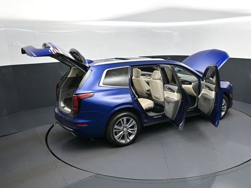 Used 2023 Cadillac XT6 Premium Luxury w/ Technology Package image 48