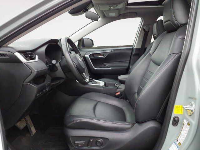 Used 2021 Toyota RAV4 XLE Premium AWD/4WD image 11
