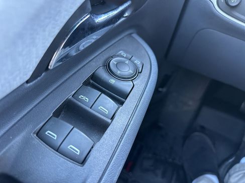 Used 2019 Chevrolet Bolt LT image 31