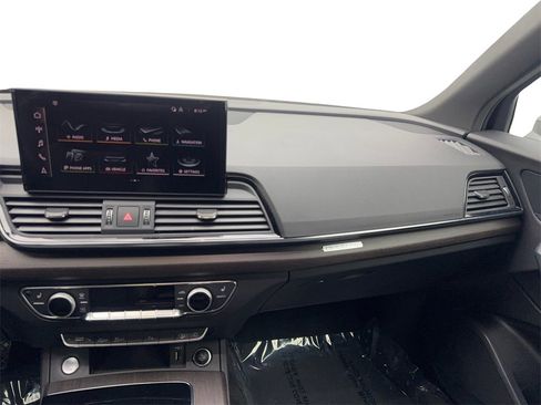 Used 2023 Audi Q5 2.0T Premium w/ Convenience Package image 55
