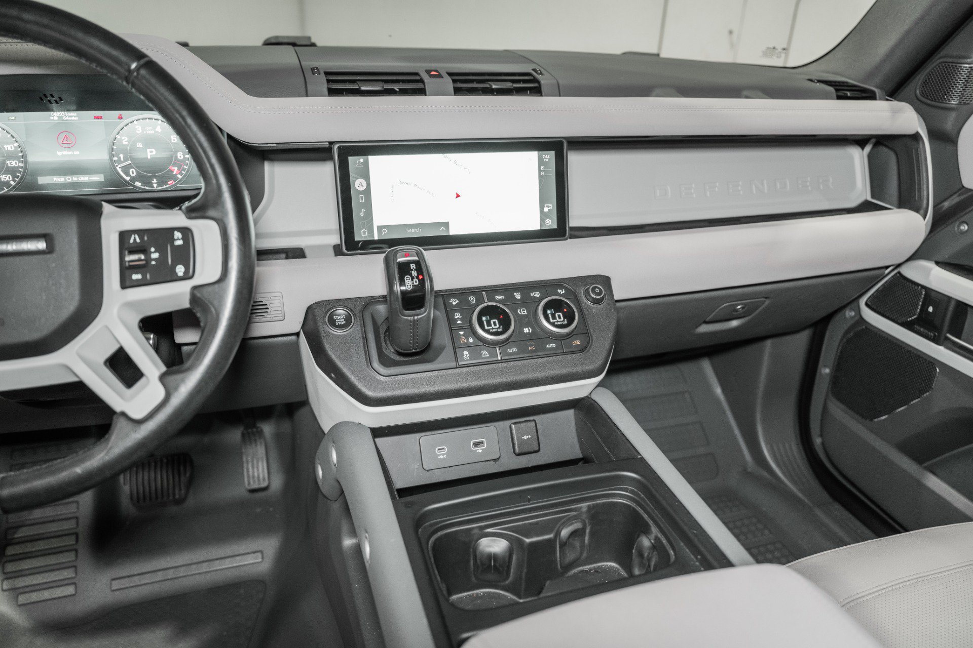 Used 2022 Land Rover Defender 110 SE AWD/4WD image 33