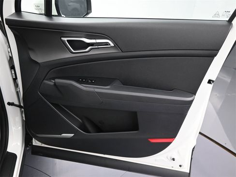 New 2026 Kia Sportage S image 22