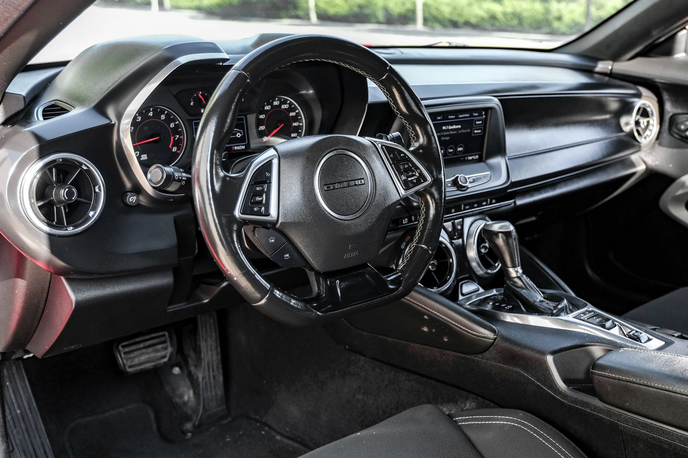 Used 2020 Chevrolet Camaro LT RWD image 20