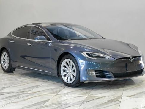 Used 2018 Tesla Model S 100D AWD/4WD image 8